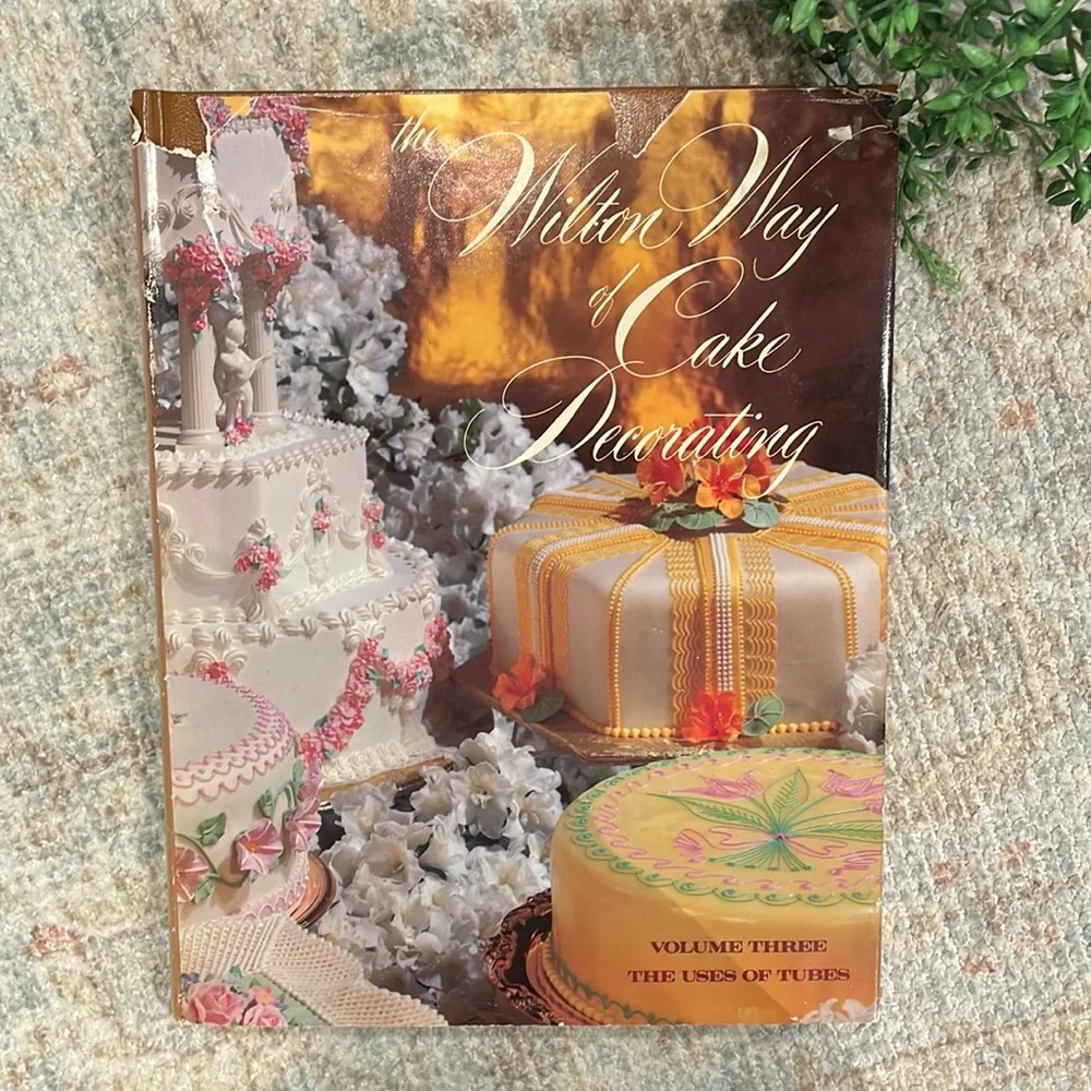 Vintage Wilton Cake Decorating book